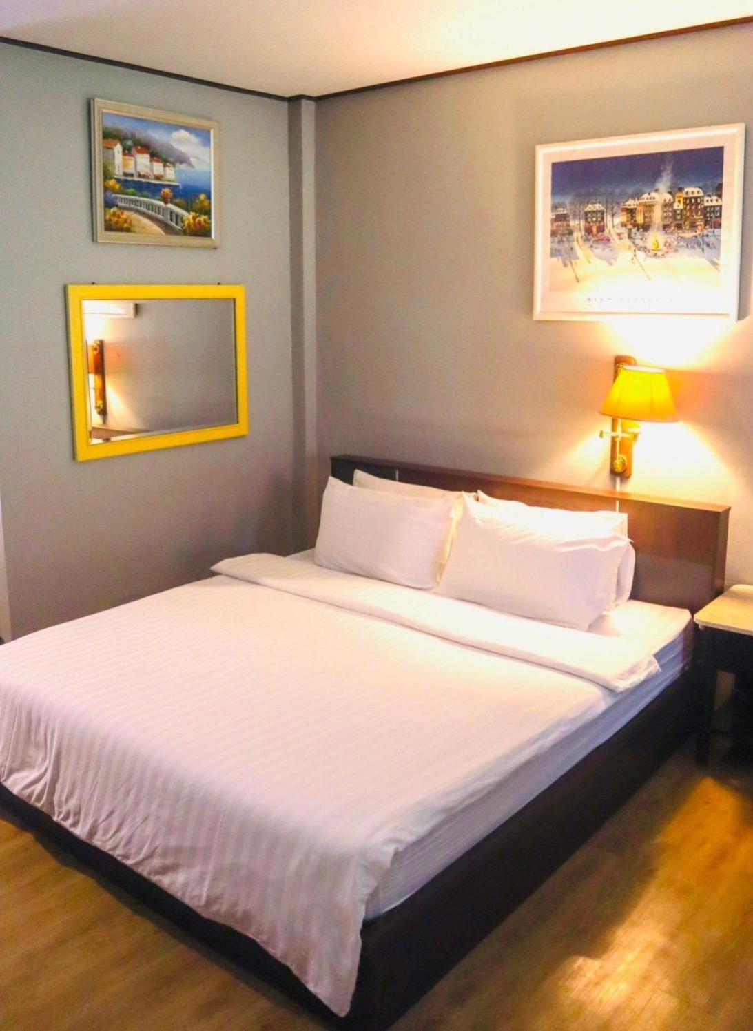 Hotel Ban Mai Vintage Pak Chong Esterno foto