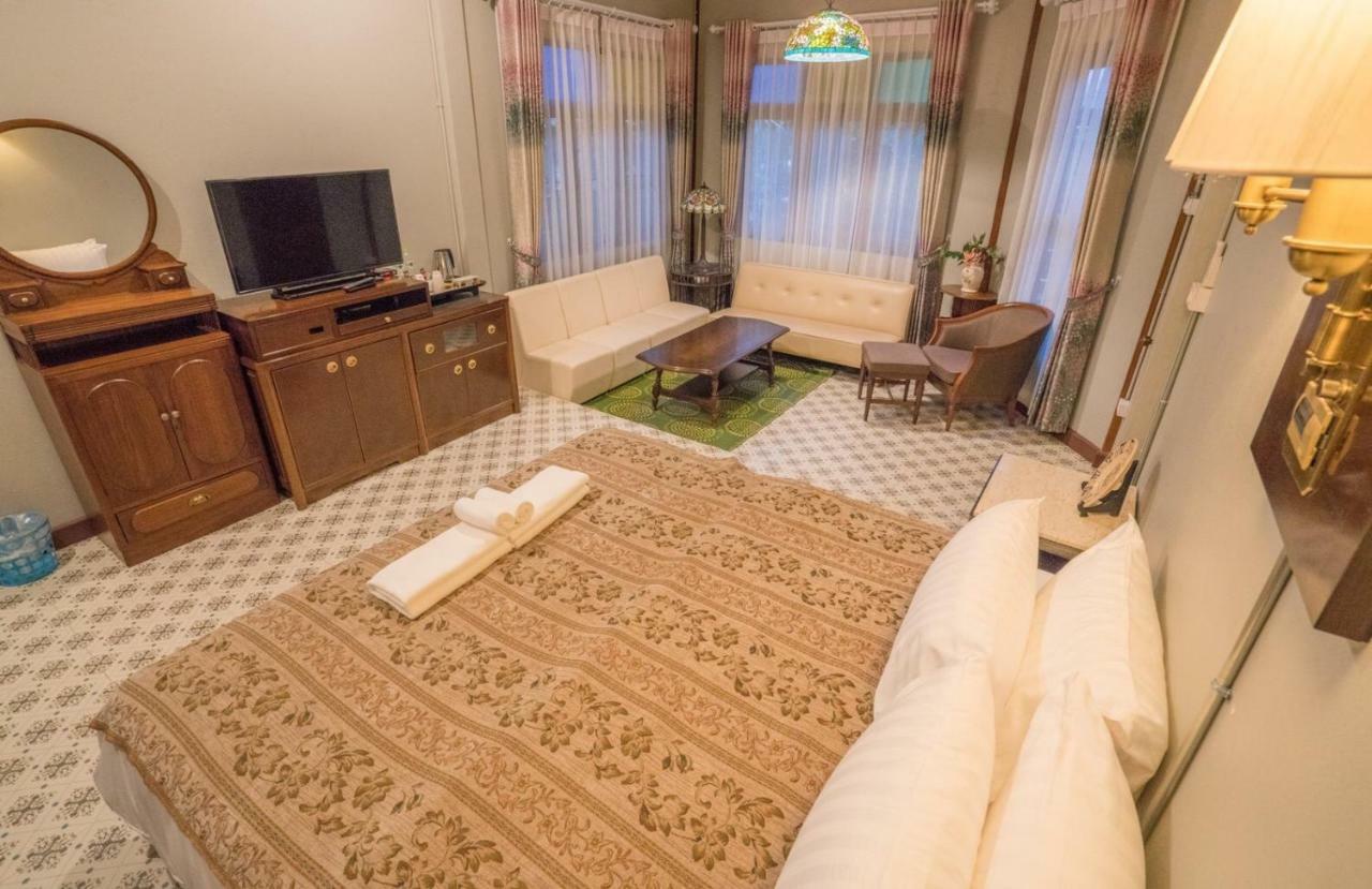 Hotel Ban Mai Vintage Pak Chong Esterno foto