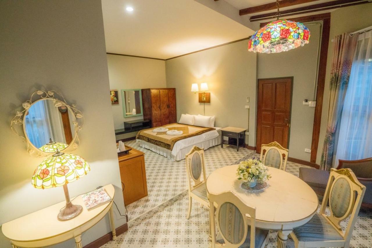 Hotel Ban Mai Vintage Pak Chong Esterno foto